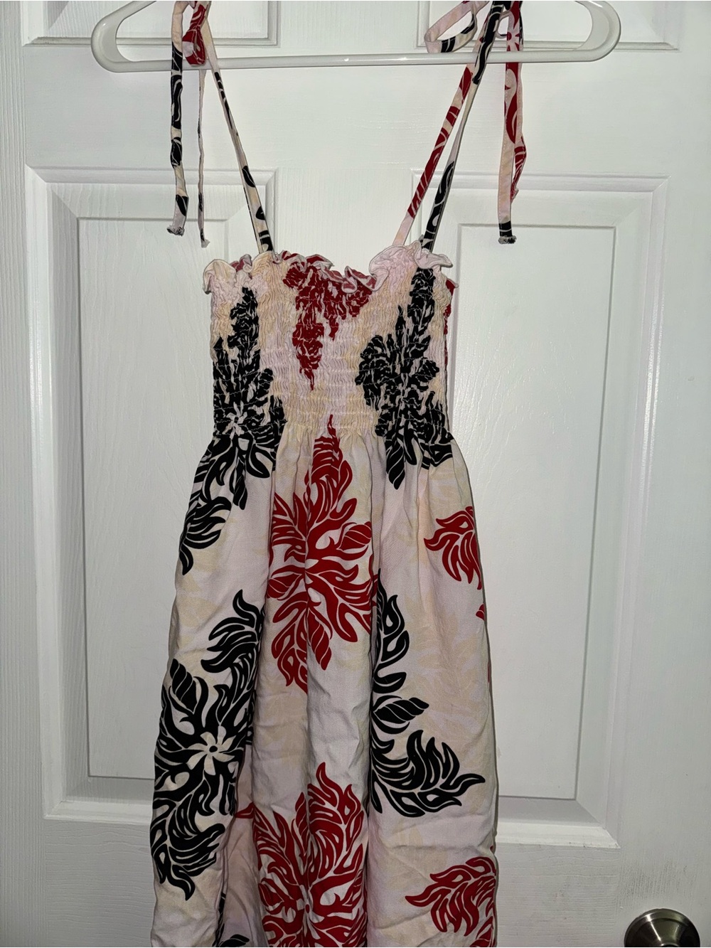 Island Aloha Wear Hawaii Smocked Sundress Size XS/S Tribal Floral Tie Strap - Picture 4 of 5